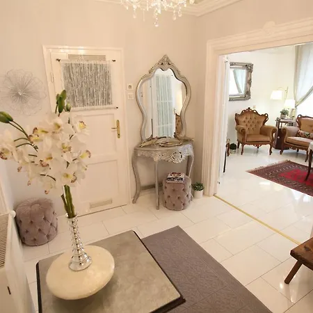 D.Five Neo-Baroque Apartment With Terrace